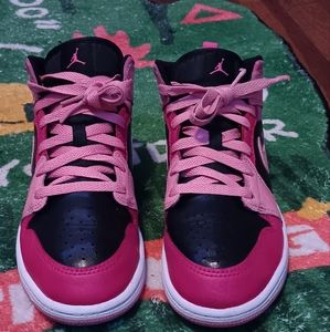Air jordan 1 mid pink charcoal